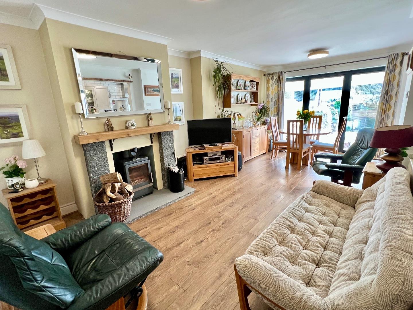 Oaklands Road, Bridgend County Borough, CF31 4SN